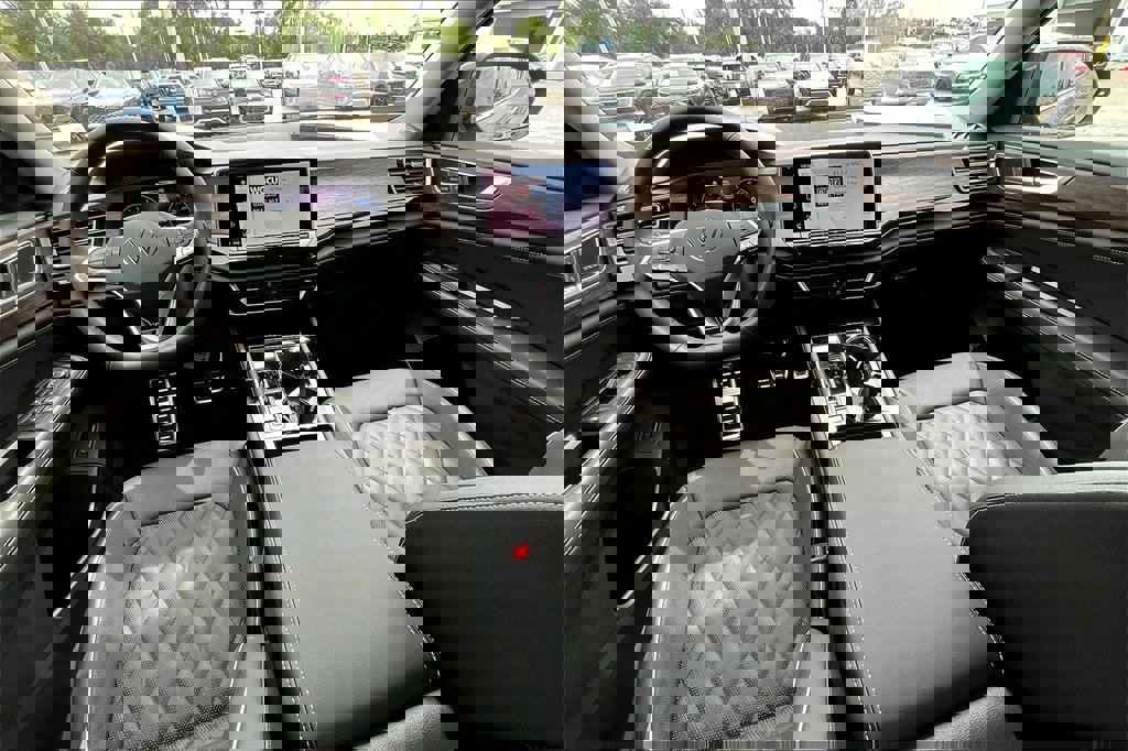 New 2026 Volkswagen Atlas SEL Premium R-Line image 3