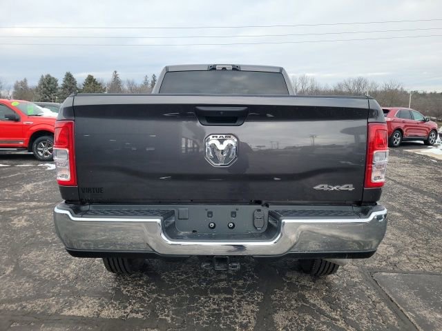 New 2024 RAM 3500 Tradesman w/ Chrome Appearance Group AWD/4WD image 6