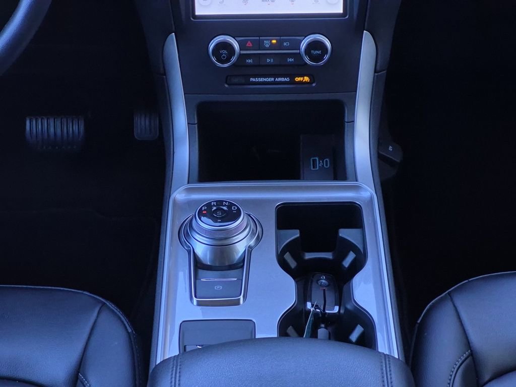 Used 2024 Ford Edge SEL image 10