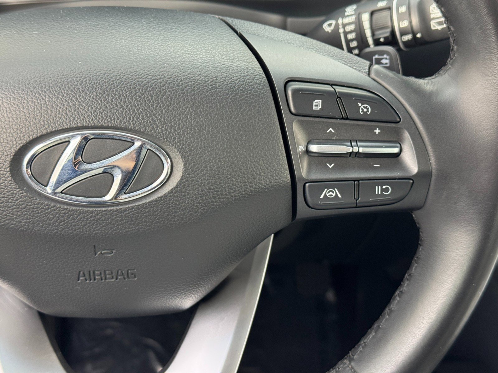 Used 2022 Hyundai Kona SEL w/ Convenience Package FWD image 19