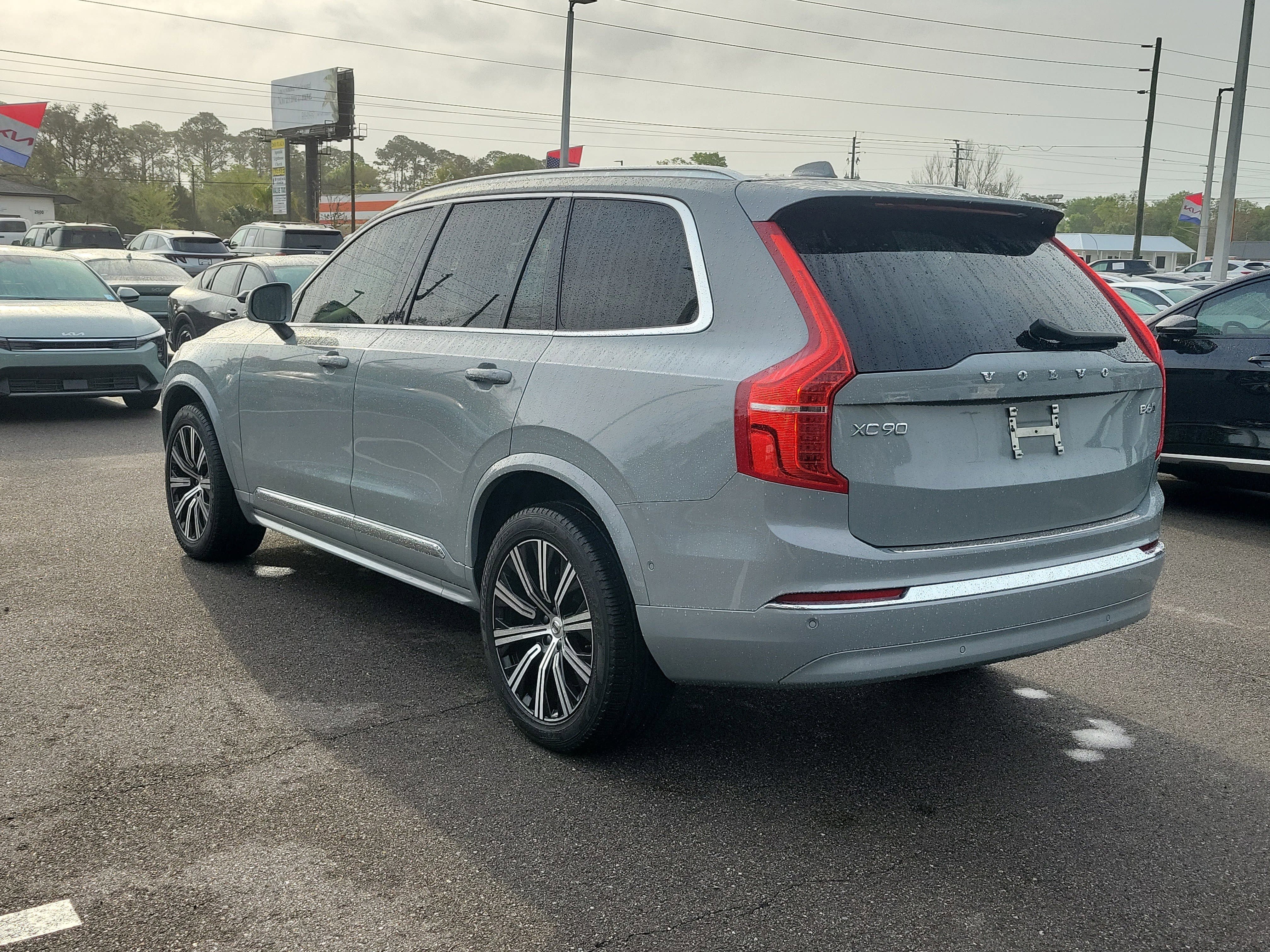 Used 2024 Volvo XC90 B6 Plus w/ Protection Package Premier image 4