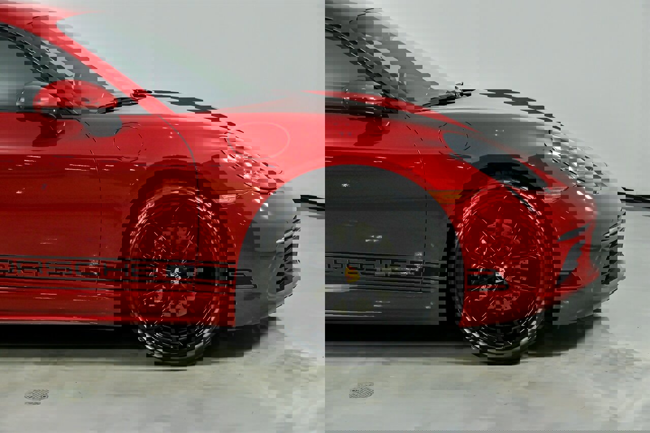 Used 2024 Porsche 718 Cayman image 15