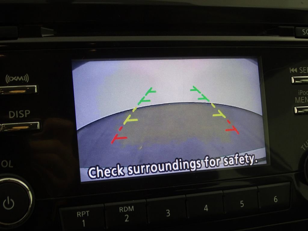 Used 2017 Nissan Rogue S image 8