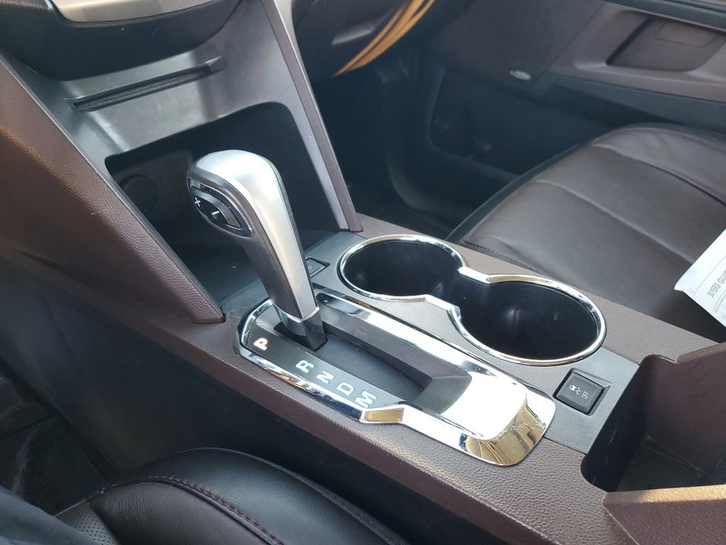 Used 2015 Chevrolet Equinox LT image 28