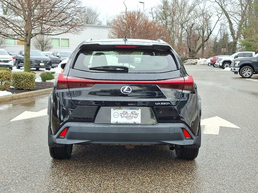 Used 2022 Lexus UX 250h w/ Premium Package image 7