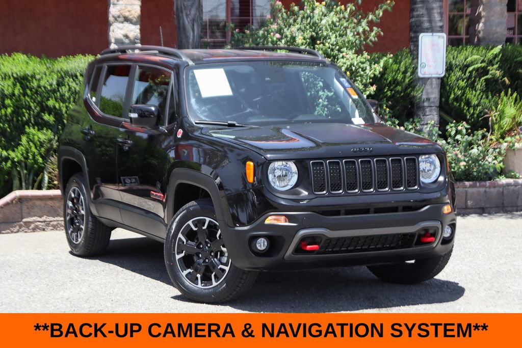 Used 2023 Jeep Renegade Trailhawk AWD/4WD image 2