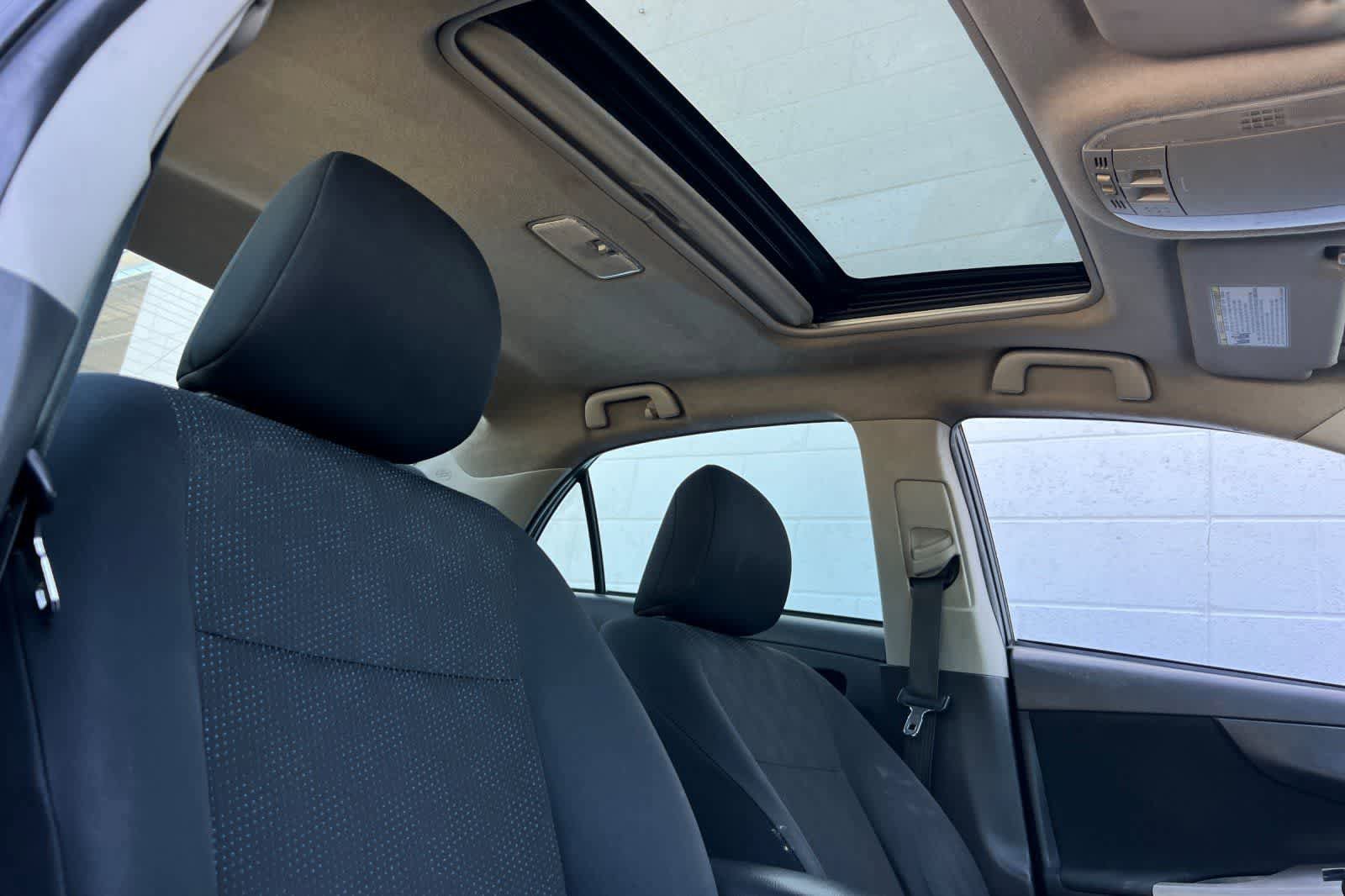 Used 2010 Toyota Corolla S image 18