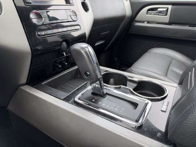Used 2014 Ford Expedition Limited w/ Equipment Group 301A AWD/4WD image 15