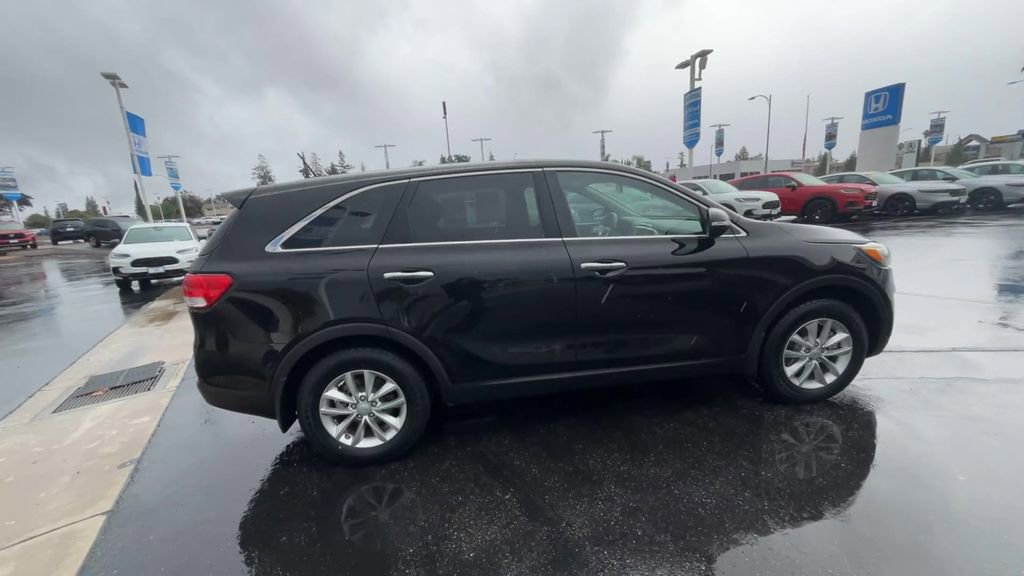 Used 2016 Kia Sorento L image 9
