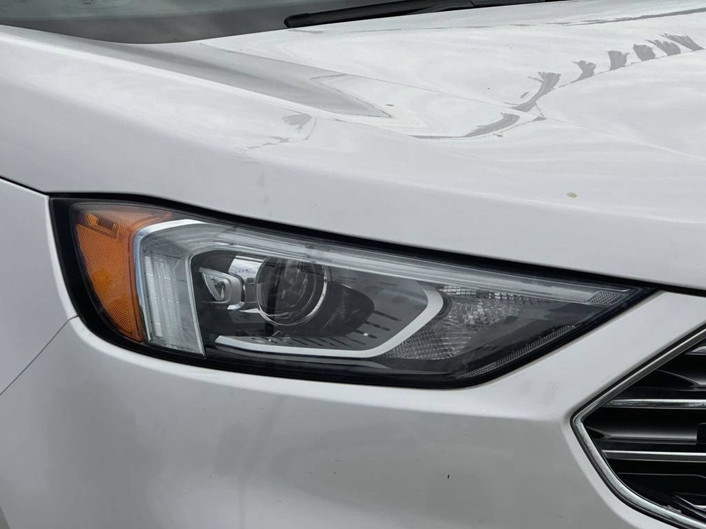 Used 2019 Ford Edge SEL w/ Equipment Group 201A AWD/4WD image 8