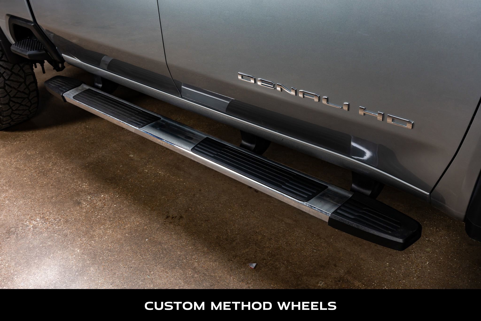 Used 2024 GMC Sierra 3500 Denali w/ Denali Reserve Package image 12