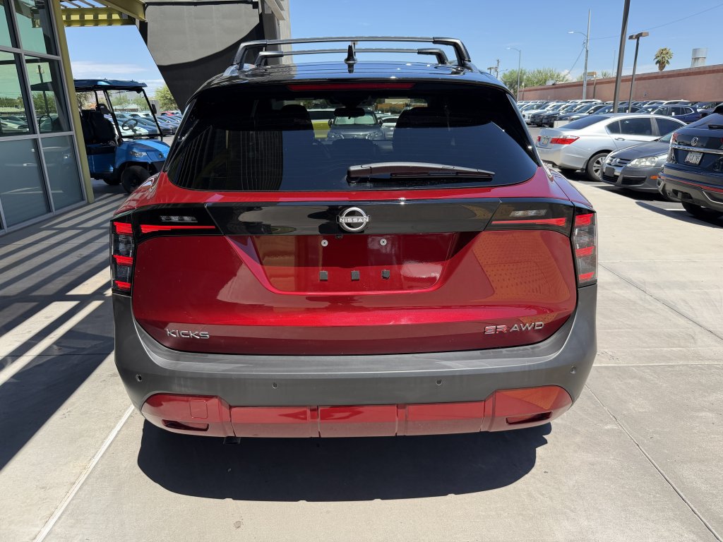 Used 2025 Nissan Kicks SR w/ SR Premium Package AWD/4WD image 13