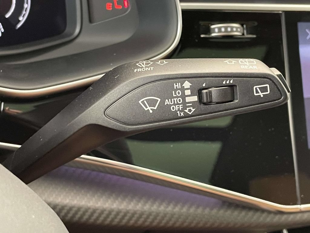 New 2027 Audi RS Q8 performance AWD/4WD image 41