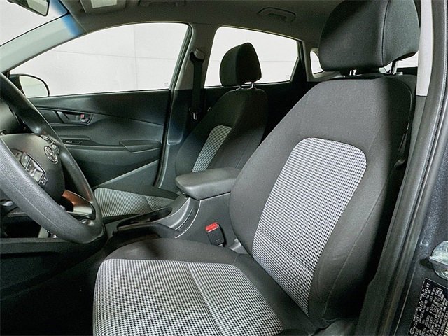 Used 2022 Hyundai Kona SE image 11