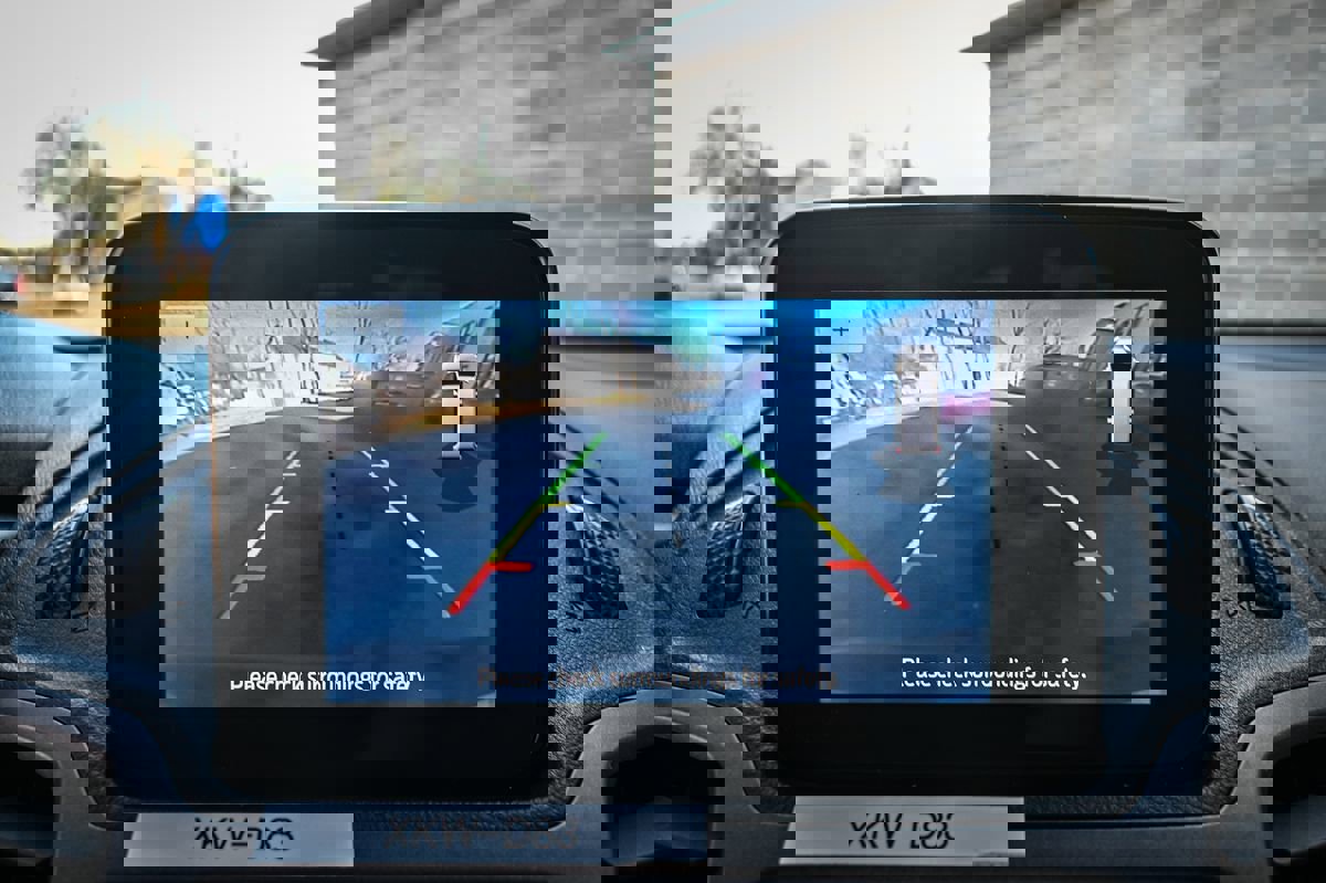 Used 2020 Ford Transit Connect XL image 11