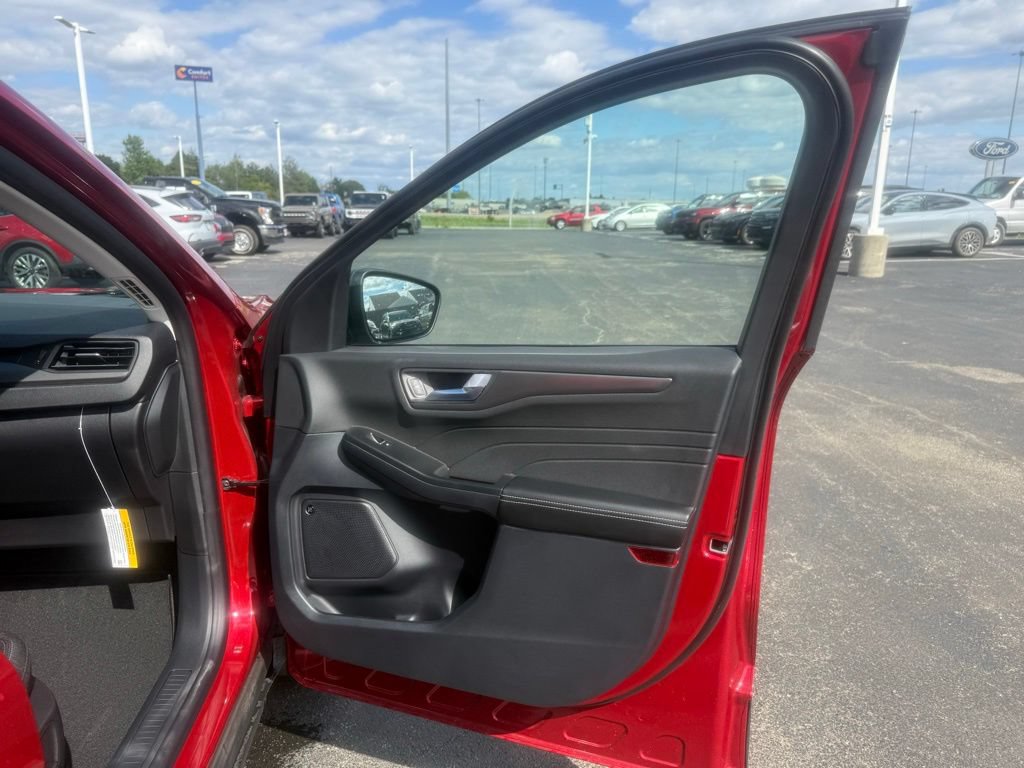New 2026 Ford Escape Active w/ Active Premium Tech Pack AWD/4WD image 44