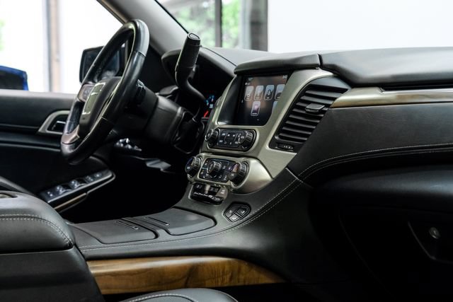 Used 2020 GMC Yukon Denali w/ Denali Premium Package AWD/4WD image 50