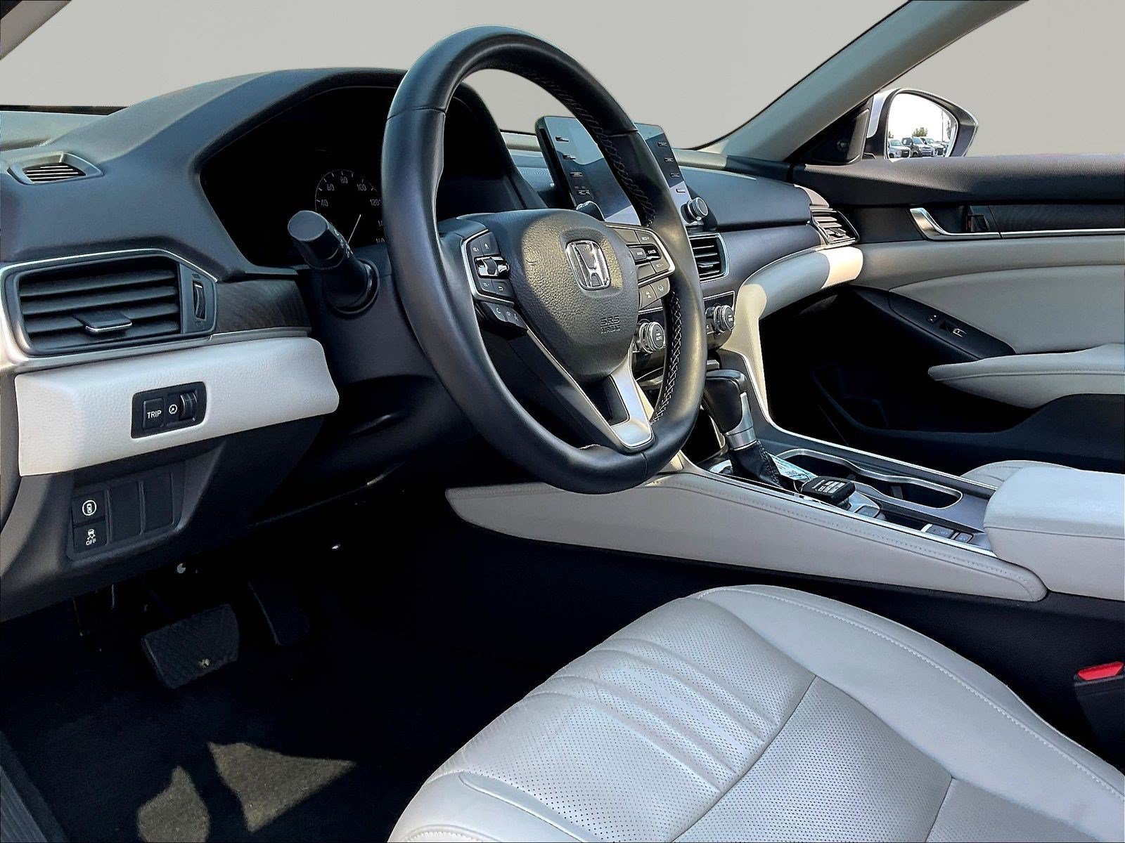 Used 2018 Honda Accord EX-L image 17