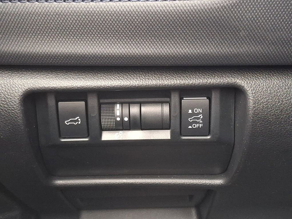 Certified 2025 Subaru Forester Premium AWD/4WD image 25