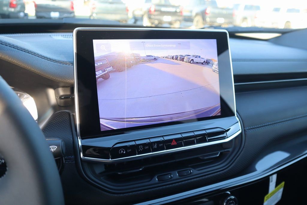 New 2026 Jeep Compass Latitude image 6