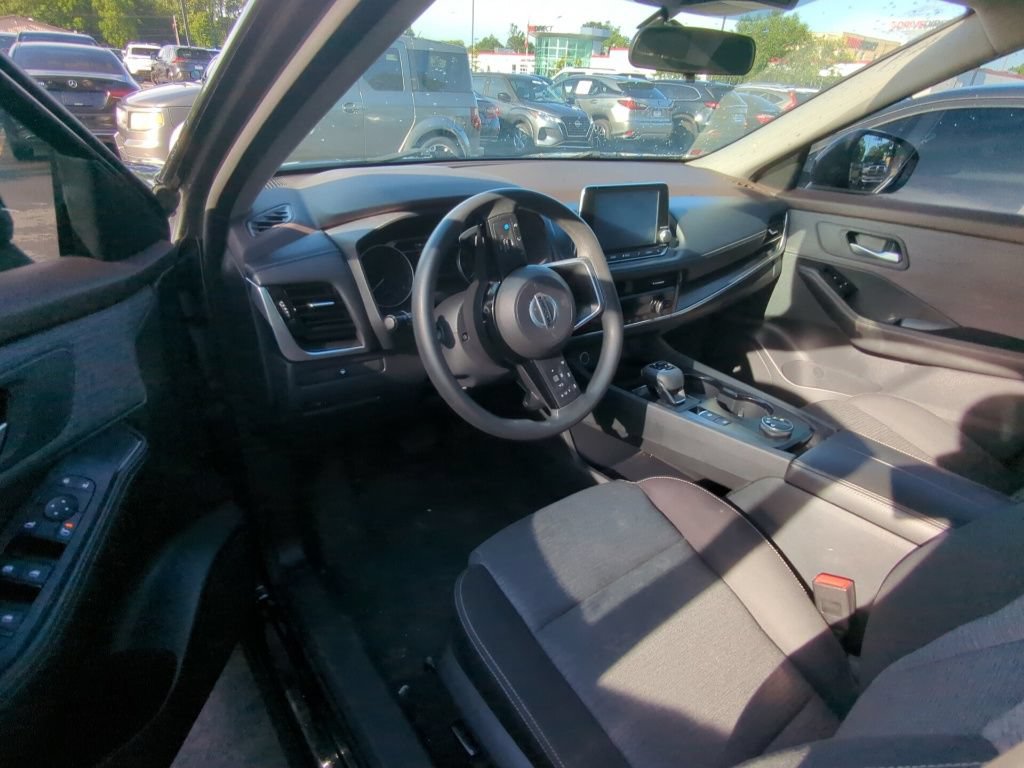 Used 2021 Nissan Rogue SV AWD/4WD image 7