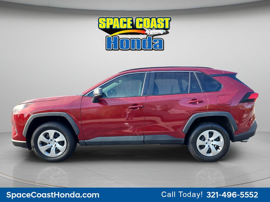 Used 2020 Toyota RAV4 LE FWD image 6