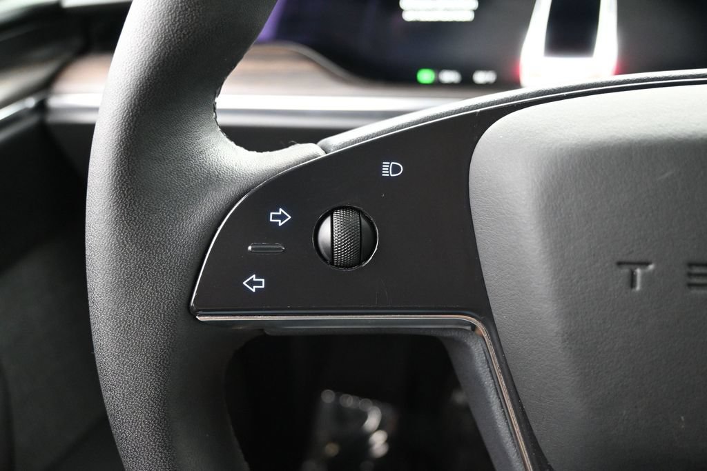 Used 2023 Tesla Model X AWD/4WD image 24