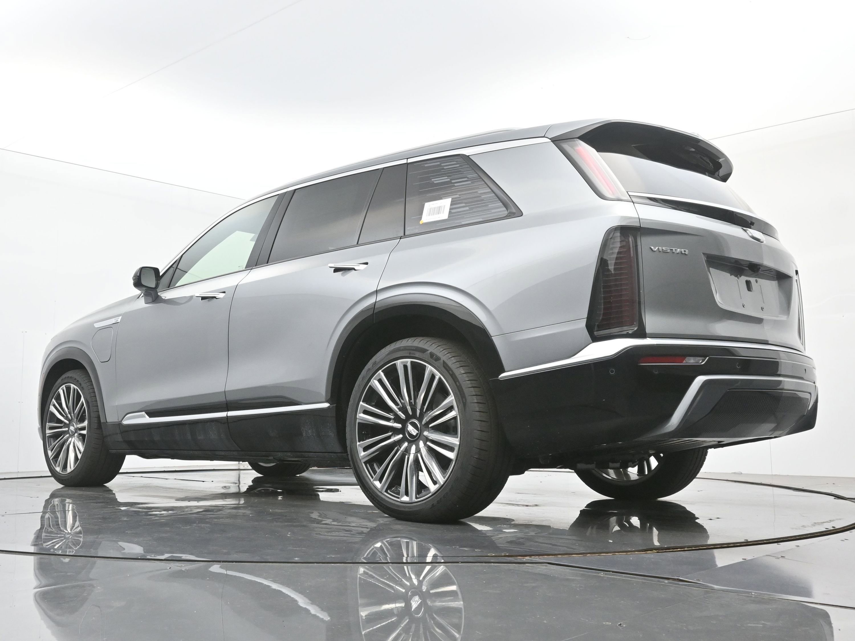 New 2026 Cadillac Vistiq Premium Luxury w/ LPO, Floor Liner Package image 17
