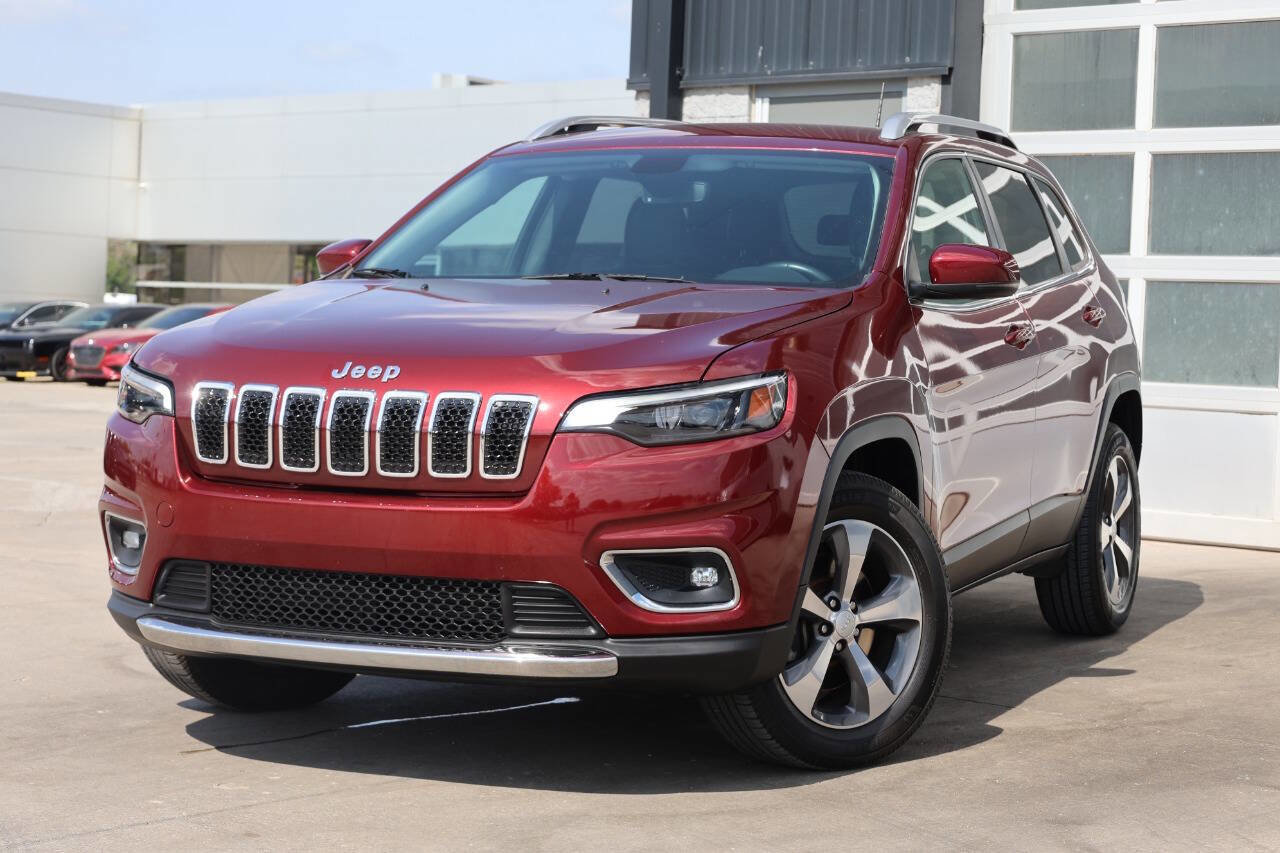 Used 2019 Jeep Cherokee Limited image 3