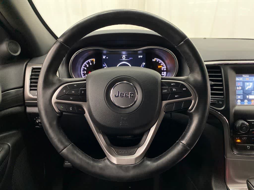 Used 2021 Jeep Grand Cherokee Laredo w/ Security & Convenience Group AWD/4WD image 20