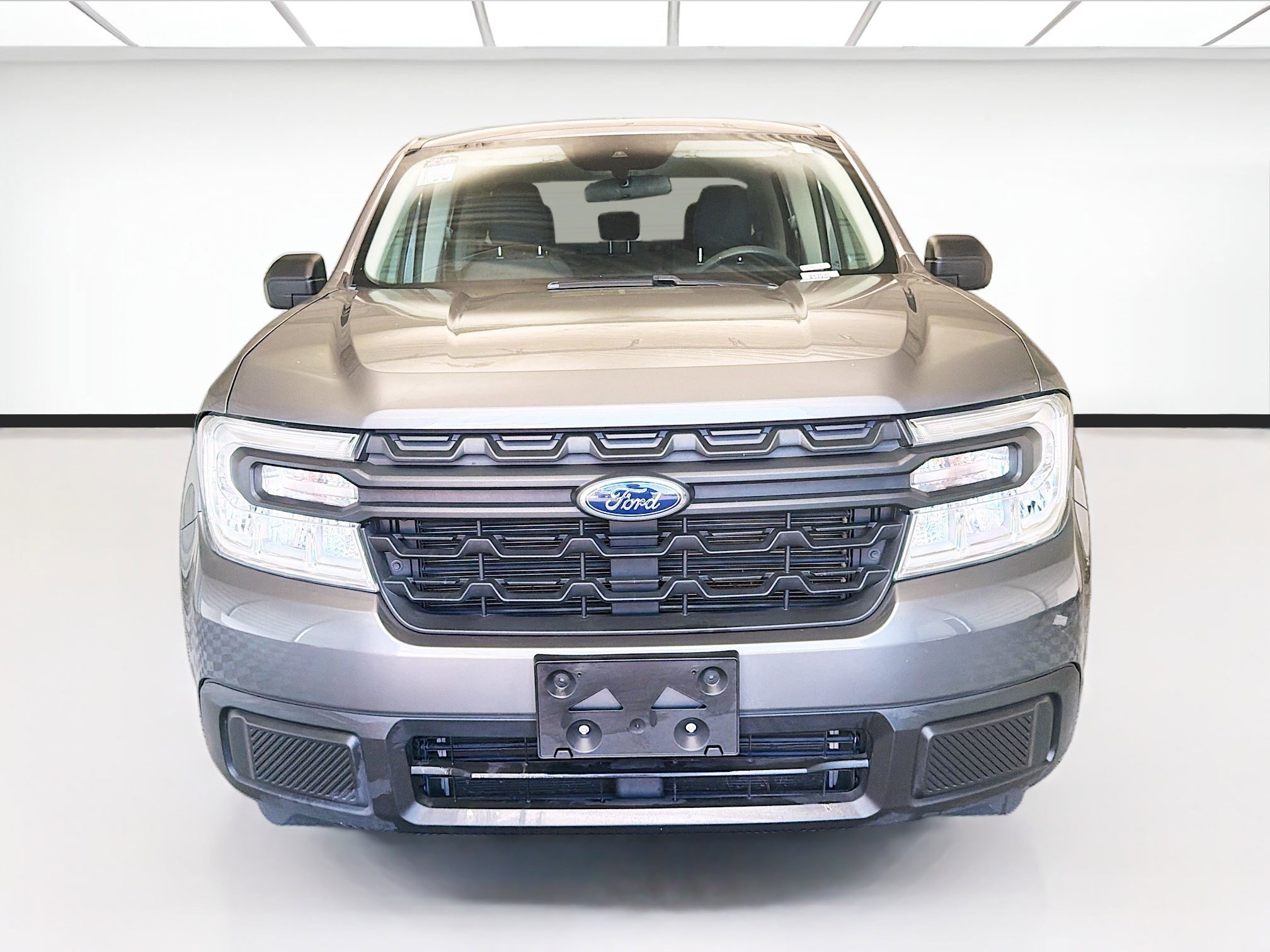 Used 2023 Ford Maverick XL FWD image 2