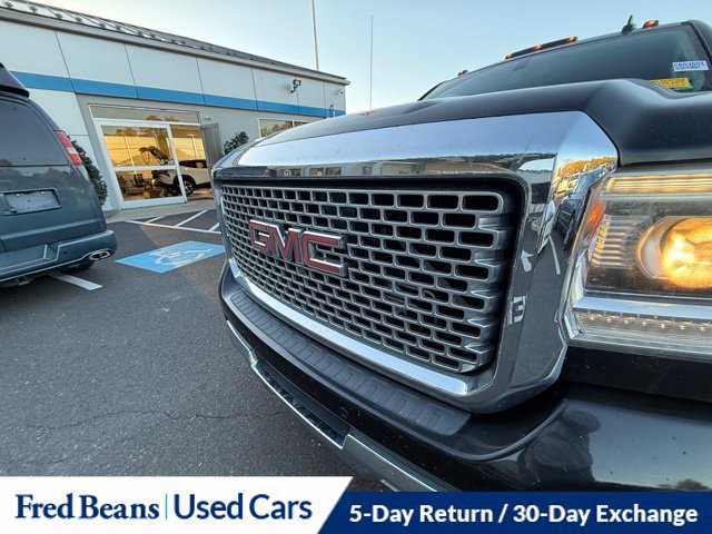 Used 2015 GMC Sierra 2500 Denali w/ Snow Plow Prep Package AWD/4WD image 21