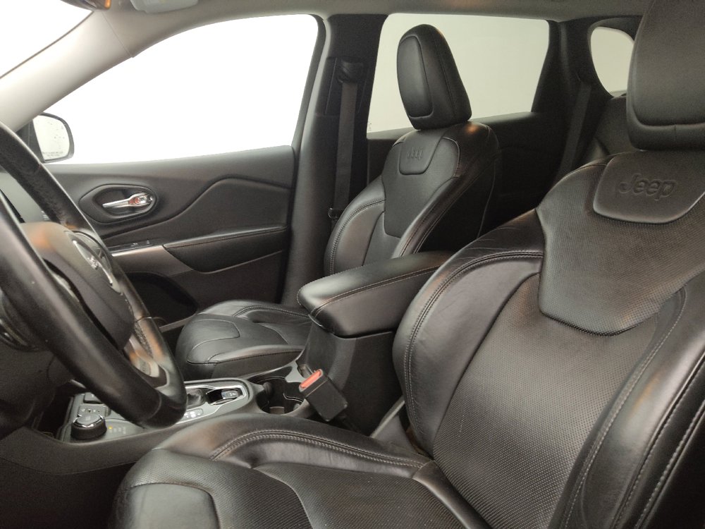 Used 2019 Jeep Cherokee Limited AWD/4WD image 17