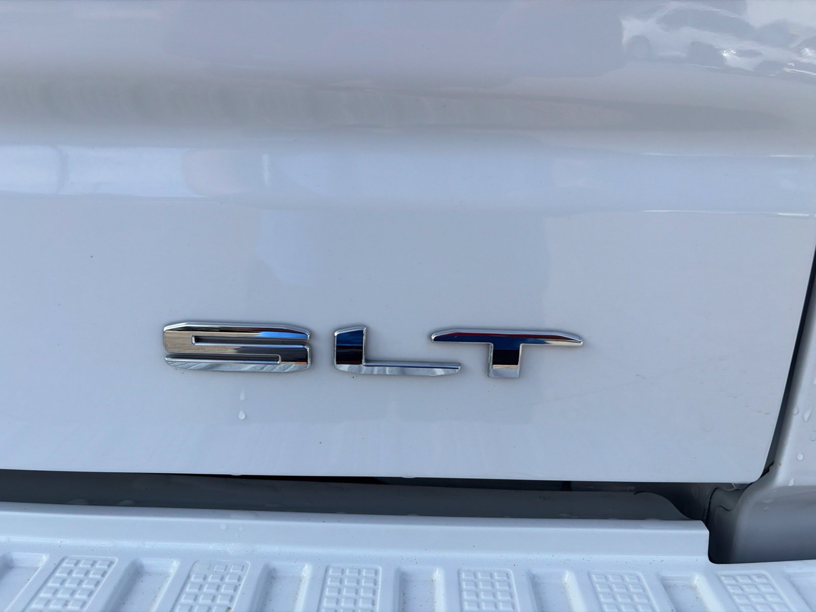 Used 2019 GMC Sierra 1500 SLT w/ SLT Premium Package AWD/4WD image 14