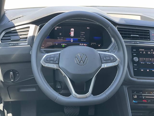 Used 2023 Volkswagen Tiguan SE AWD/4WD image 7