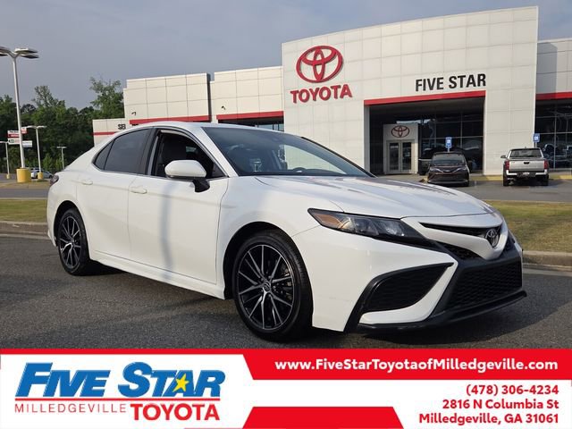 Used 2021 Toyota Camry SE