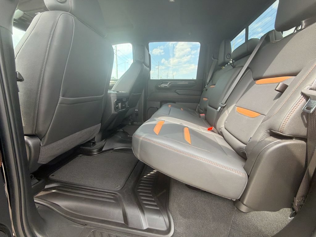 Used 2025 GMC Sierra 2500 AT4 AWD/4WD image 16