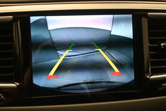 Used 2017 Chrysler Pacifica Touring-L Plus w/ Tire & Wheel Group FWD image 34