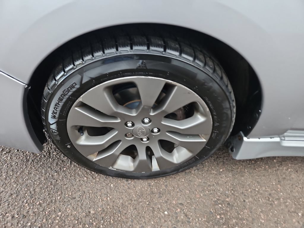 Used 2013 Subaru Impreza 2.0i Sport Premium AWD/4WD image 23