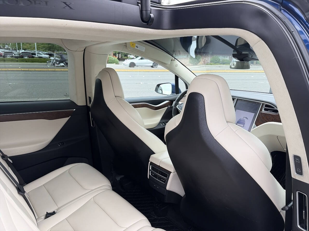 Used 2017 Tesla Model X 100D AWD/4WD image 25