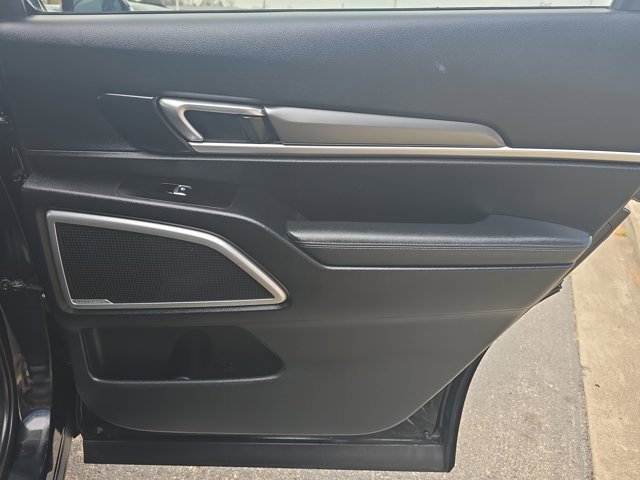 Used 2022 Kia Telluride S image 16