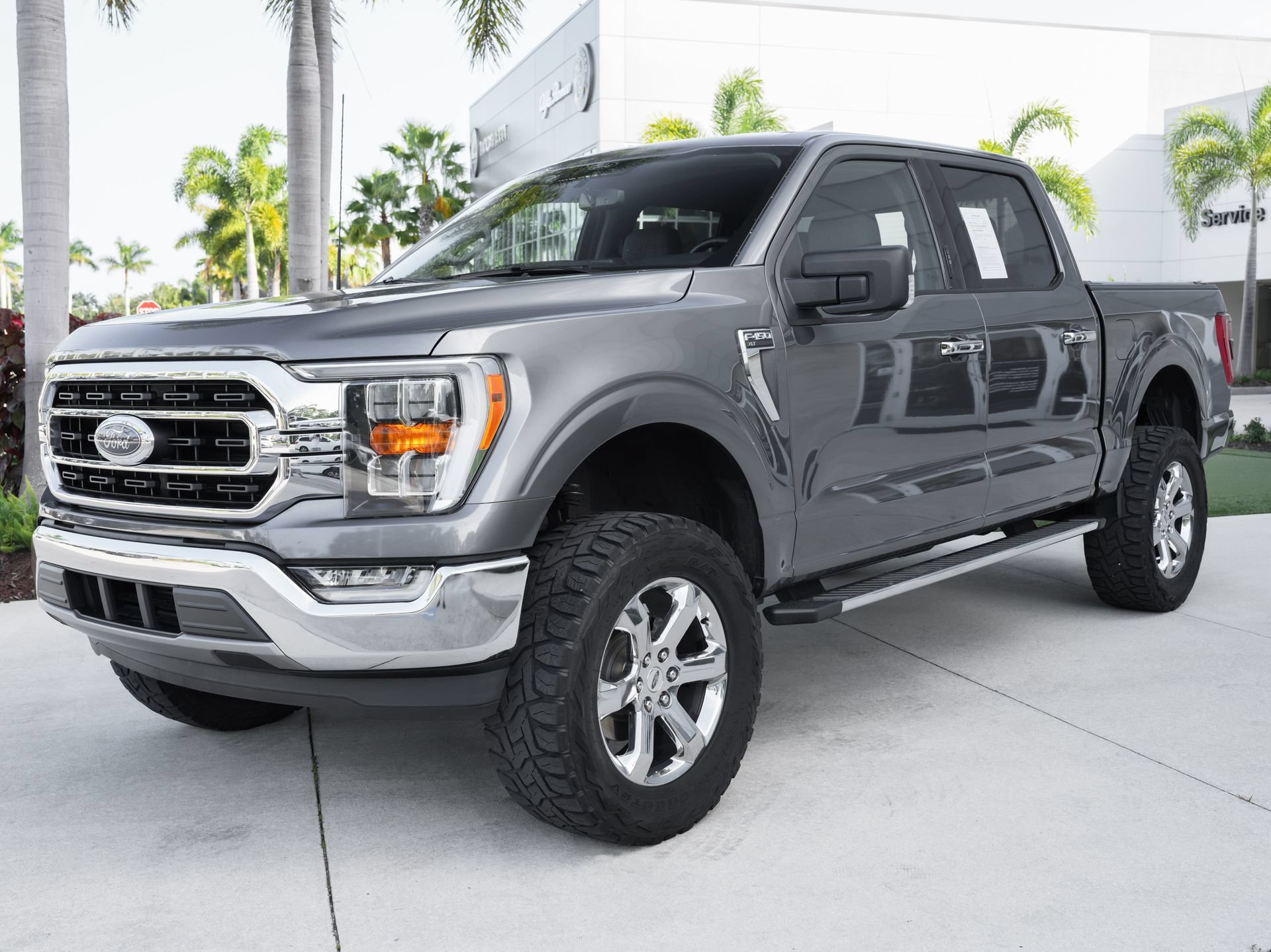 Used 2021 Ford F150 XLT w/ Equipment Group 302A High RWD image 6