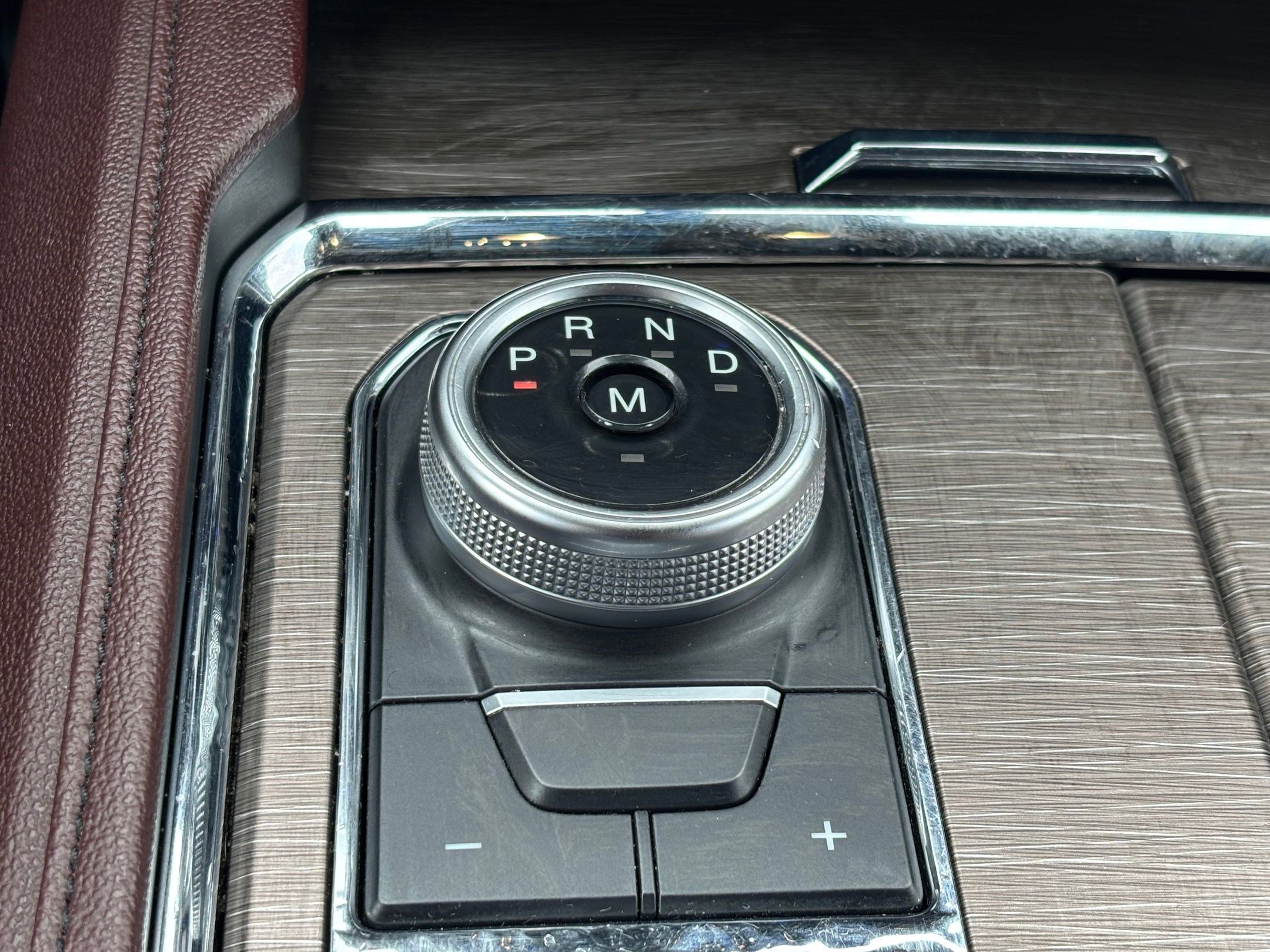 Used 2024 Ford Expedition Limited image 27