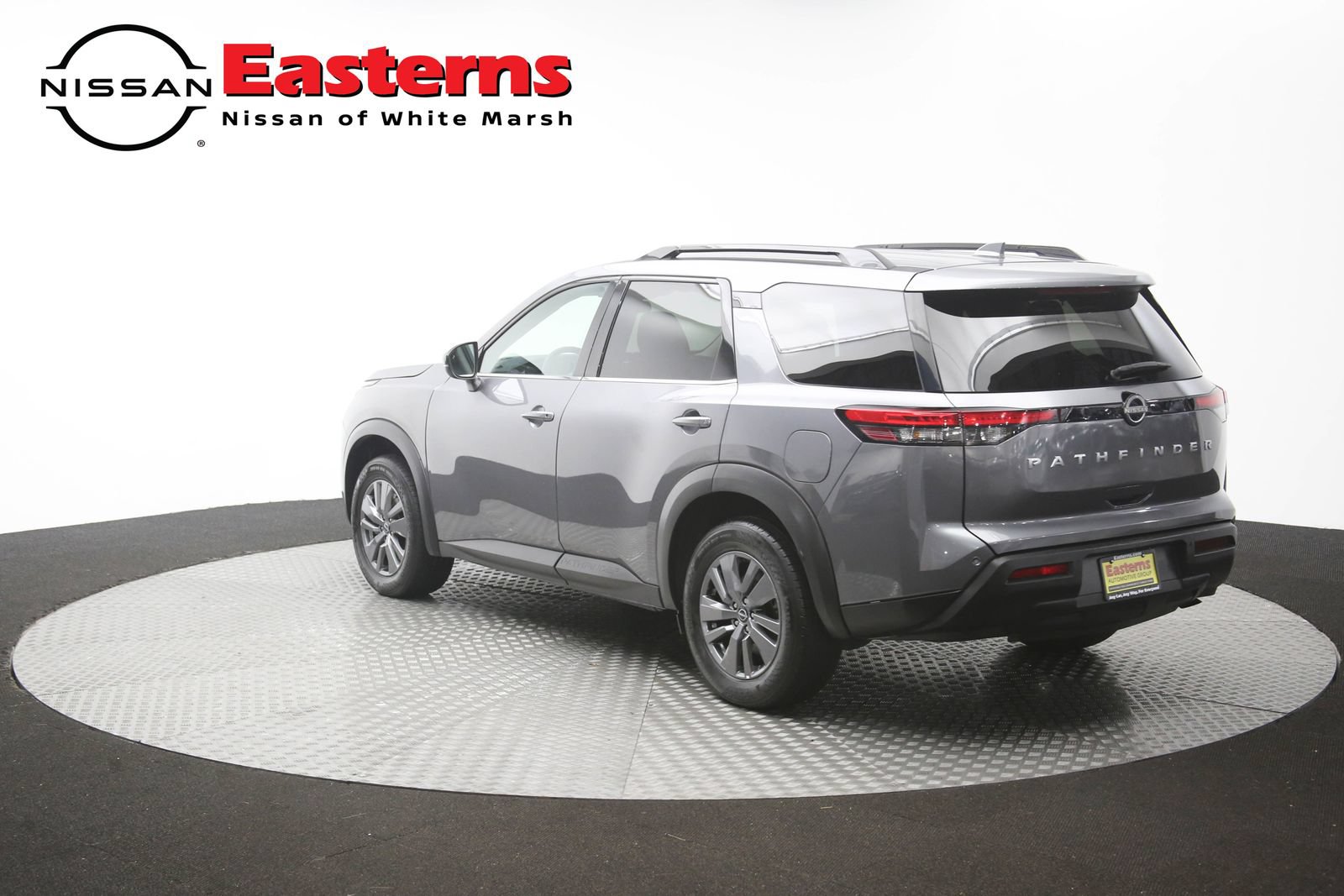 Used 2025 Nissan Pathfinder SV FWD image 65