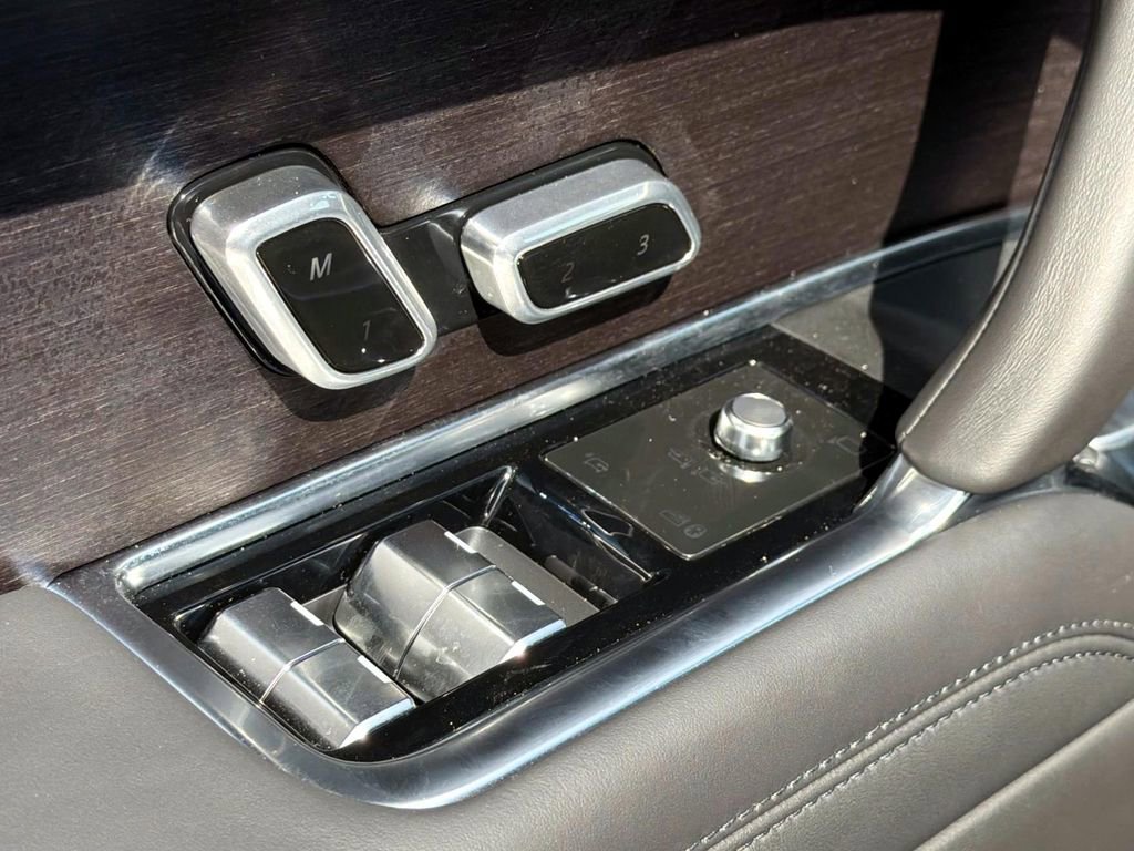 New 2026 Land Rover Range Rover SE AWD/4WD image 17