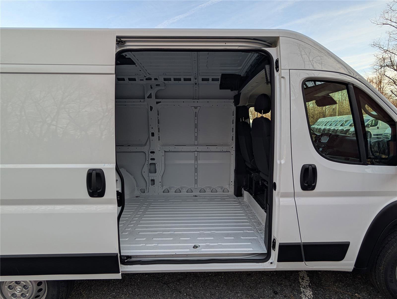 New 2026 RAM ProMaster 2500 w/ Convenience Group image 7