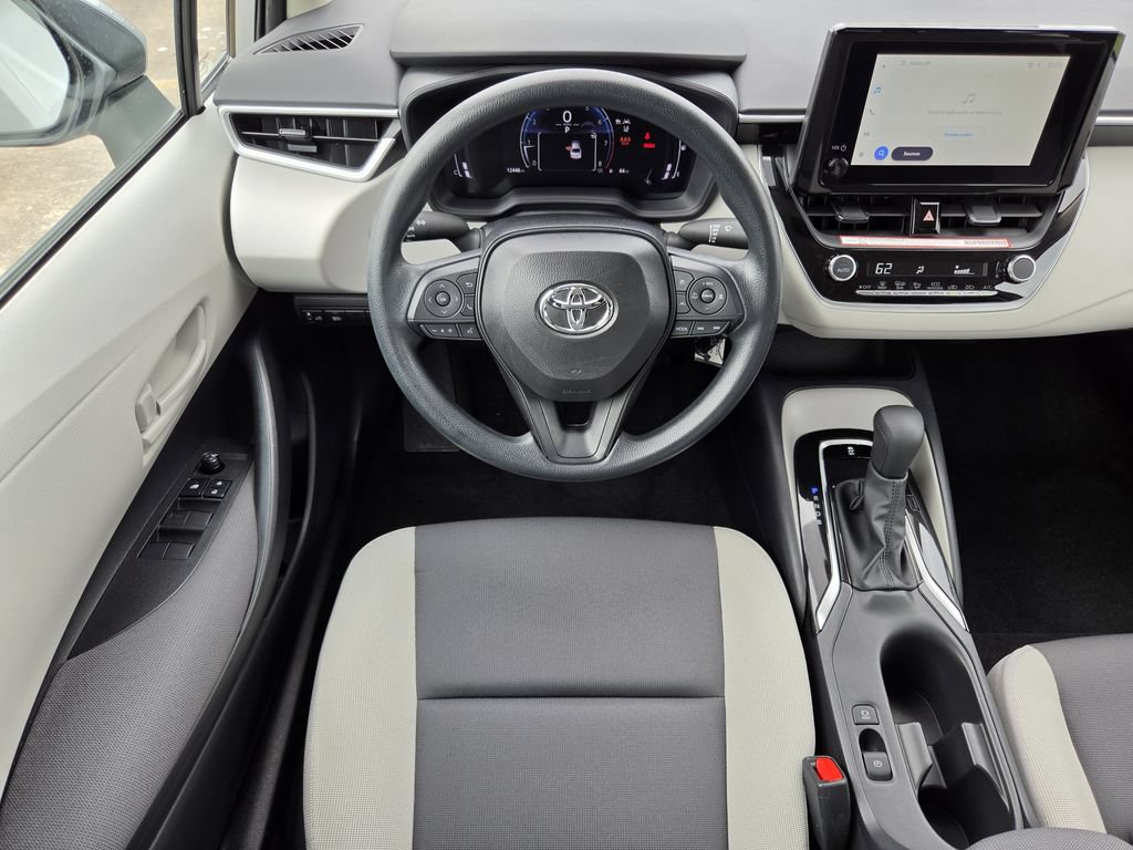 Used 2026 Toyota Corolla LE FWD image 14