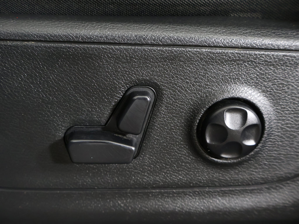 Used 2019 RAM 1500 Big Horn AWD/4WD image 30