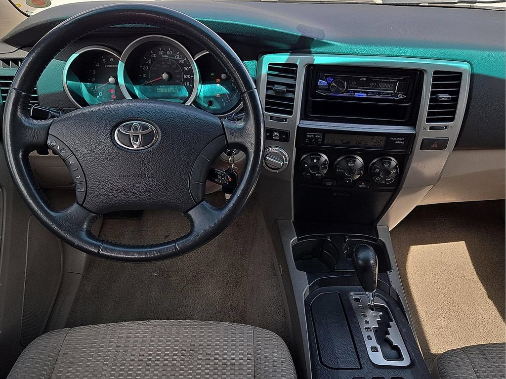 Used 2006 Toyota 4Runner SR5 AWD/4WD image 10