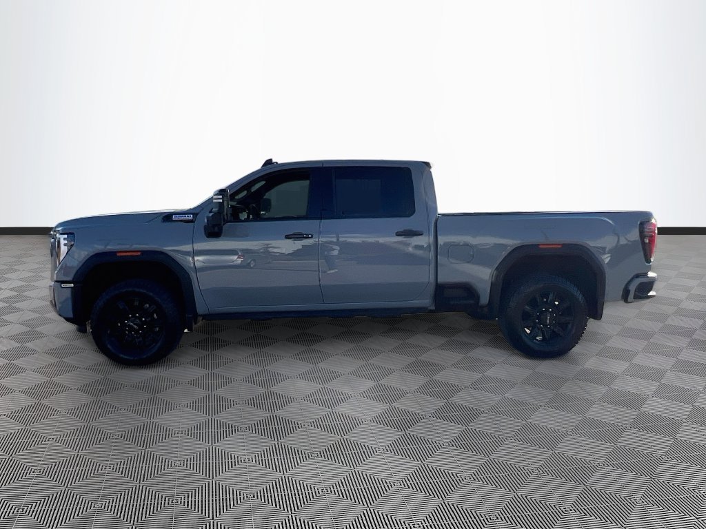 Used 2024 GMC Sierra 2500 AT4 w/ AT4 Premium Plus Package AWD/4WD image 4